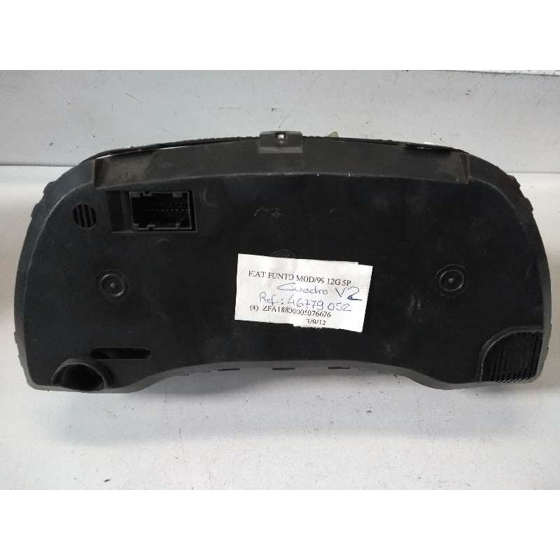 Recambio de cuadro instrumentos para fiat punto berlina (188) 1.2 cat referencia OEM IAM 46779052 9 90689 503000251000