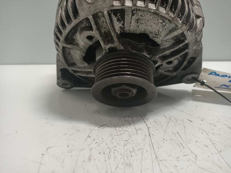 Recambio de alternador para audi a8 (d2) 4.2 quattro referencia OEM IAM 0123510013 077903015E BOSCH 120A