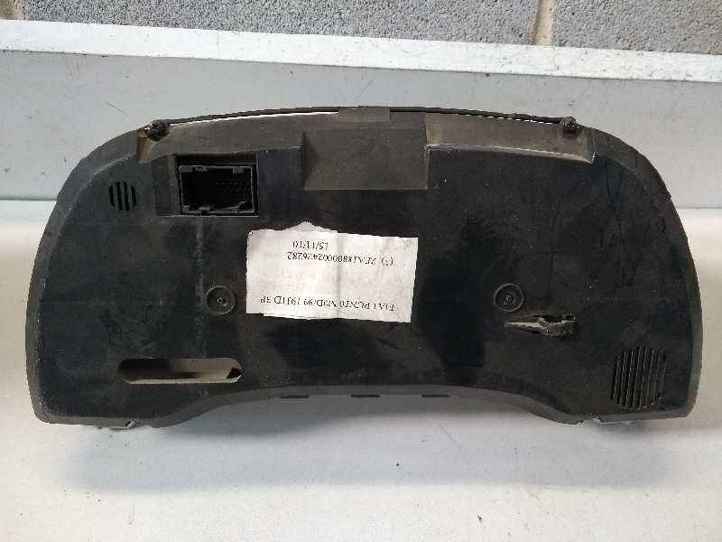Recambio de cuadro instrumentos para fiat punto berlina (188) 1.9 jtd cat referencia OEM IAM 46812967 38 90689 503000342900