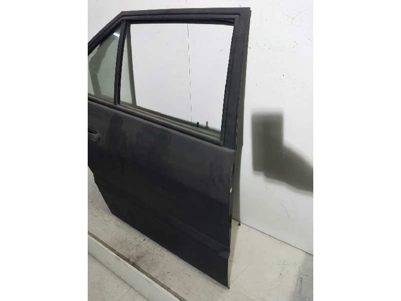 Recambio de puerta trasera derecha para alfa romeo 33 berlina 1.7 ie kat referencia OEM IAM   