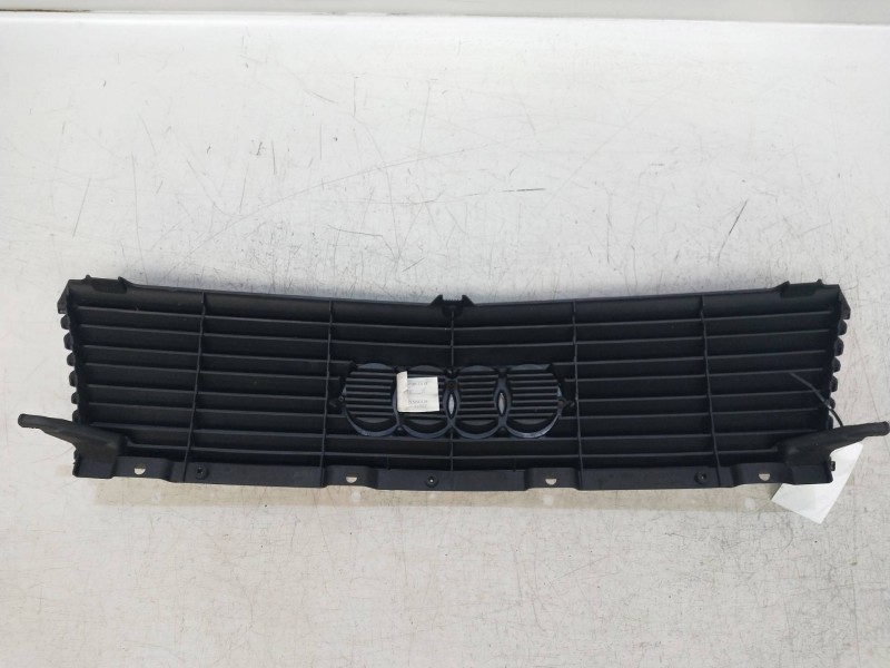 Recambio de rejilla delantera para audi 100 berlina (443) referencia OEM IAM 443853655A  
