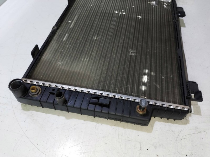 Recambio de radiador agua para mercedes clase clk (w208) coupe 230 compressor (evo) (208.348) referencia OEM IAM 2025002203   Recambio de radiador agua para mercedes clase clk (w208) coupe 230 compressor (evo) (208.348) referencia OEM IAM 2025002203