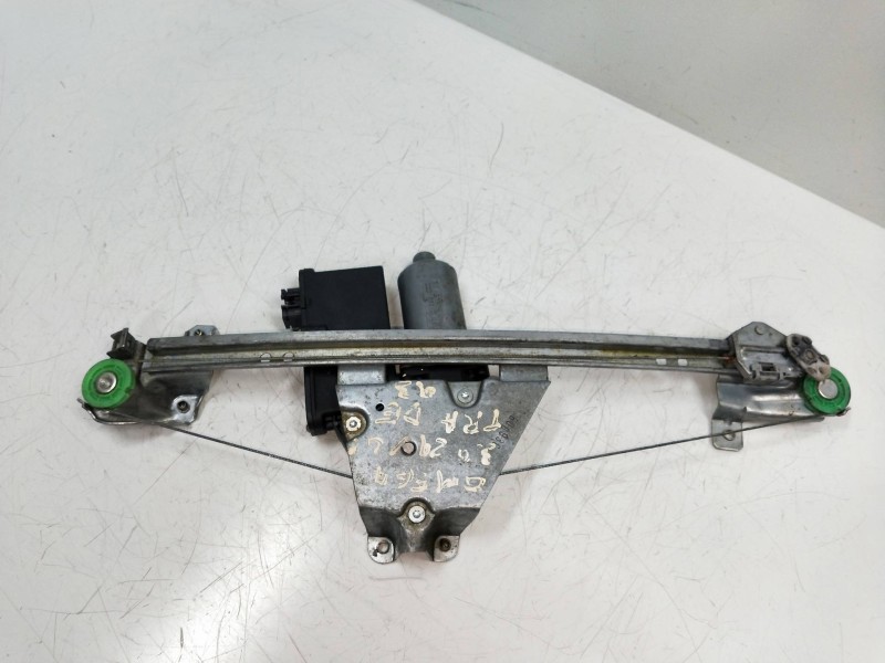 Recambio de elevalunas trasero derecho para opel omega 2.3 td referencia OEM IAM 187212000  4P
