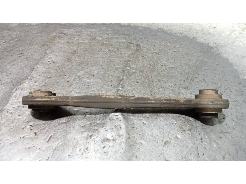 Recambio de brazo suspension superior trasero derecho para mercedes clase s (w221) berlina 450 l (221.170) referencia OEM IAM 22