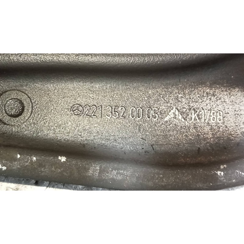 Recambio de brazo suspension superior trasero derecho para mercedes clase s (w221) berlina 450 l (221.170) referencia OEM IAM 22