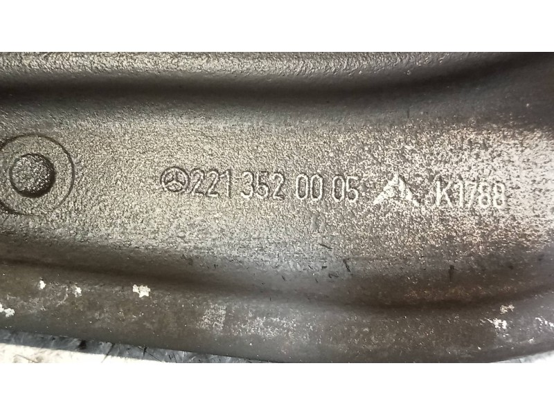 Recambio de brazo suspension superior trasero derecho para mercedes clase s (w221) berlina 450 l (221.170) referencia OEM IAM 22