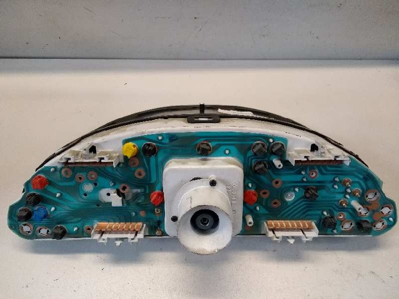 Recambio de cuadro instrumentos para fiat punto berlina (176) 1.1 referencia OEM IAM 46438188 6062191  Recambio de cuadro instrumentos para fiat punto berlina (176) 1.1 referencia OEM IAM 46438188 6062191