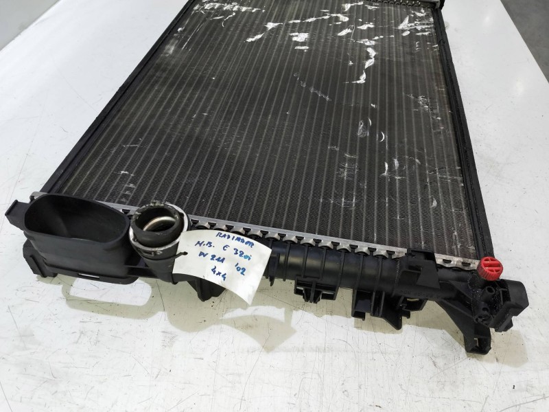Recambio de radiador agua para mercedes clase e (w211) berlina 3.2 v6 18v cat referencia OEM IAM 2115000102  
