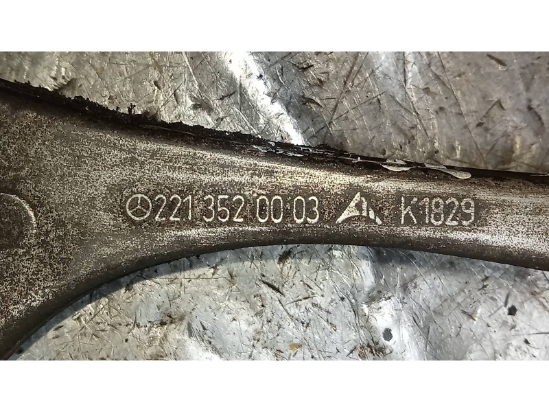 Recambio de brazo suspension superior trasero izquierdo para mercedes clase s (w221) berlina 450 l (221.170) referencia OEM IAM 