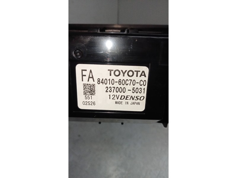 Recambio de mando calefaccion / aire acondicionado para toyota land cruiser (j15) basis referencia OEM IAM 8401060C70C0 23700050