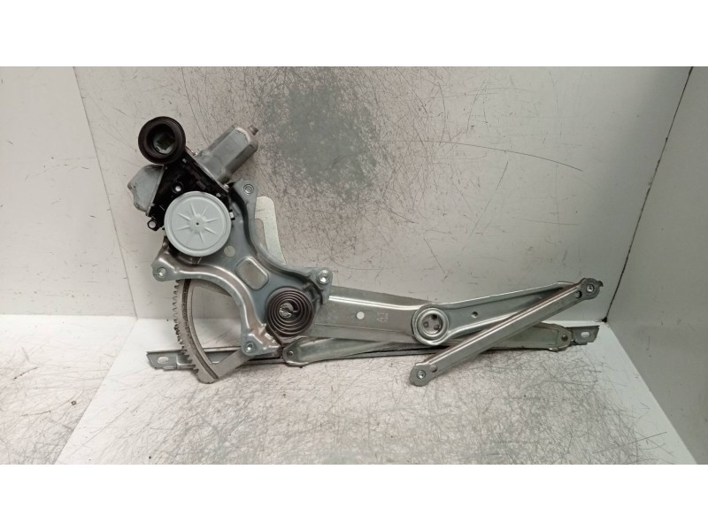 Recambio de elevalunas delantero derecho para toyota land cruiser (j15) basis referencia OEM IAM   