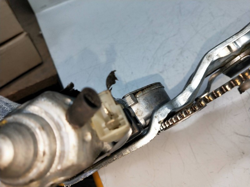 Recambio de elevalunas delantero derecho para opel rekord e 2.2 referencia OEM IAM 680595950 90139528 4P
