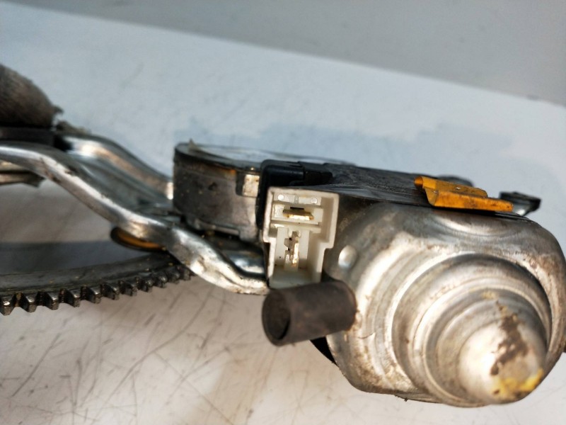 Recambio de elevalunas delantero izquierdo para opel rekord e 2.2 referencia OEM IAM 680595942  4P