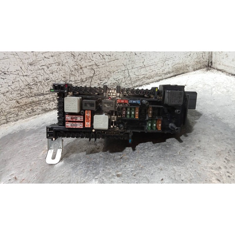 Recambio de caja reles / fusibles para mercedes clase e (w212) lim. e 300 cdi blueefficiency (212.025) referencia OEM IAM 212900
