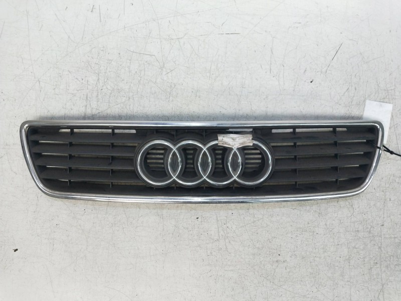 Recambio de rejilla delantera para audi a6 berlina (c4) 2.5 tdi cat (ael) referencia OEM IAM    Recambio de rejilla delantera para audi a6 berlina (c4) 2.5 tdi cat (ael) referencia OEM IAM