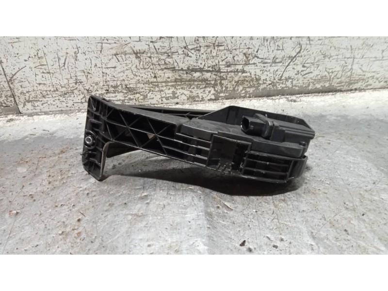 Recambio de potenciometro pedal para bmw serie 1 coupe (e82) 120d referencia OEM IAM 678658901 6PV00937920 