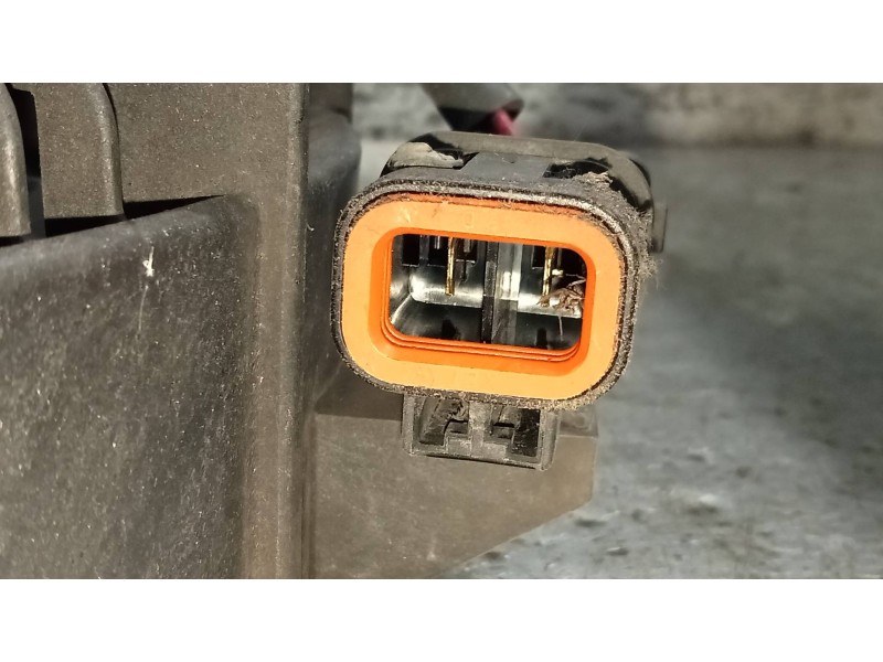 Recambio de electroventilador para hyundai h 1 h 1 furg.caja cerr.c. puerta referencia OEM IAM 977304A062  