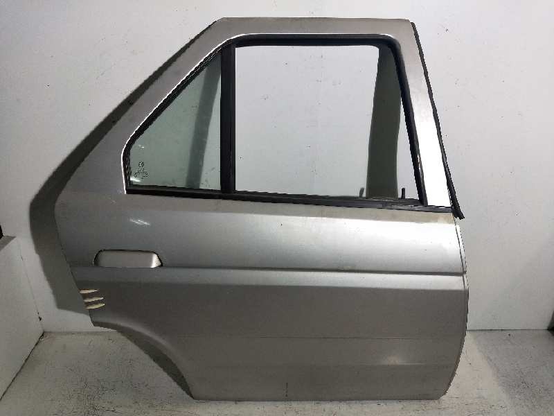 Recambio de puerta trasera derecha para alfa romeo 155 2.0 turbodiesel referencia OEM IAM   