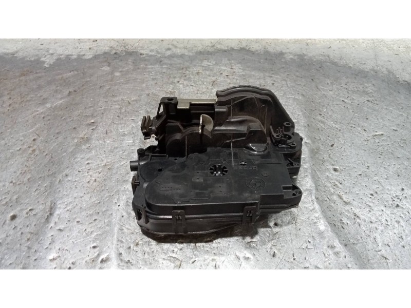 Recambio de motor cierre centralizado delantero derecho para bmw serie 1 coupe (e82) 120d referencia OEM IAM 7059974  