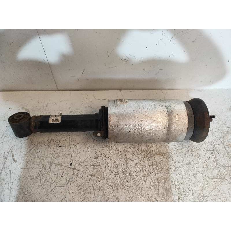 Recambio de amortiguador delantero derecho para land rover range rover sport v8 td hse black&white referencia OEM IAM 252238039 