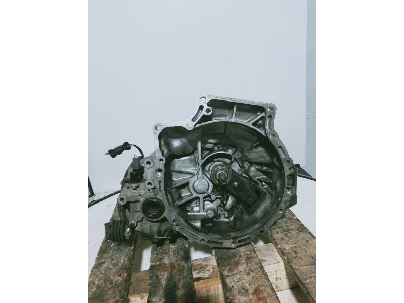 Recambio de caja cambios para mazda 323 berlina c/f/s (ba) 1.5 f glx referencia OEM IAM   