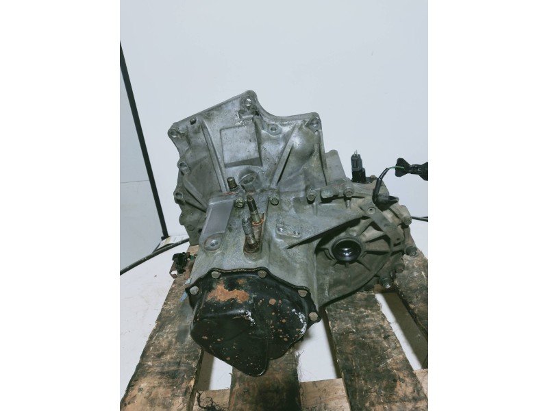 Recambio de caja cambios para mazda 323 berlina c/f/s (ba) 1.5 f glx referencia OEM IAM   