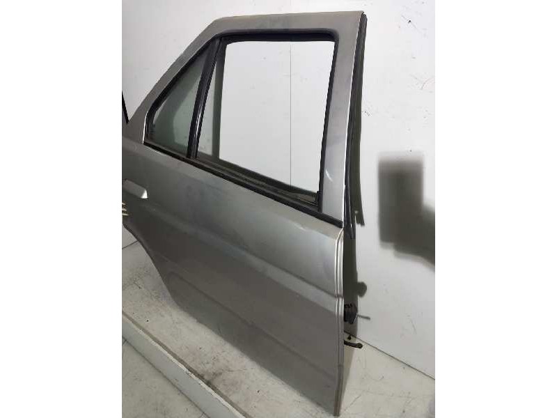 Recambio de puerta trasera derecha para alfa romeo 155 2.0 turbodiesel referencia OEM IAM   