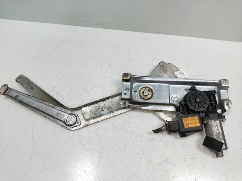 Recambio de elevalunas delantero izquierdo para opel tigra 1.6 16v referencia OEM IAM 190469100  3P