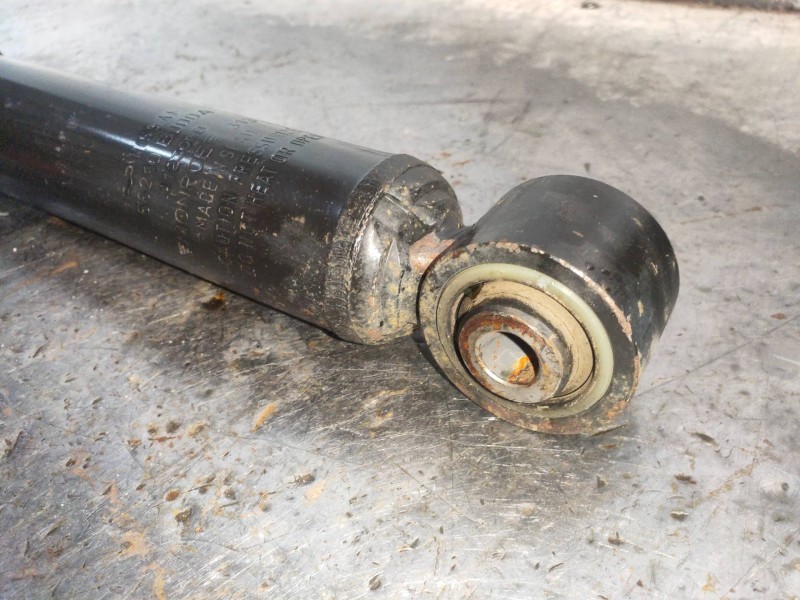 Recambio de amortiguador trasero derecho para nissan nv 200 (m20) kasten premium referencia OEM IAM 56210BJ00A  