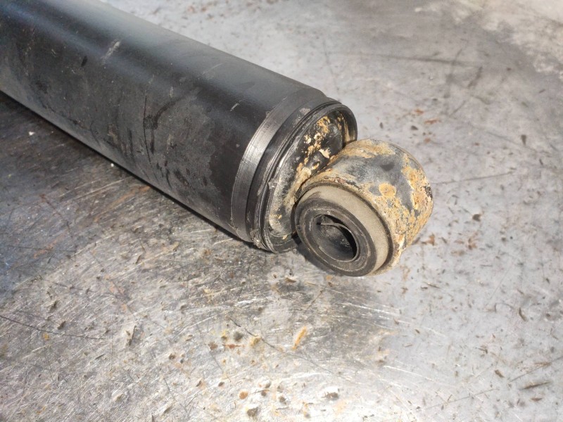 Recambio de amortiguador trasero izquierdo para nissan nv 200 (m20) kasten premium referencia OEM IAM 56210BJ00A  