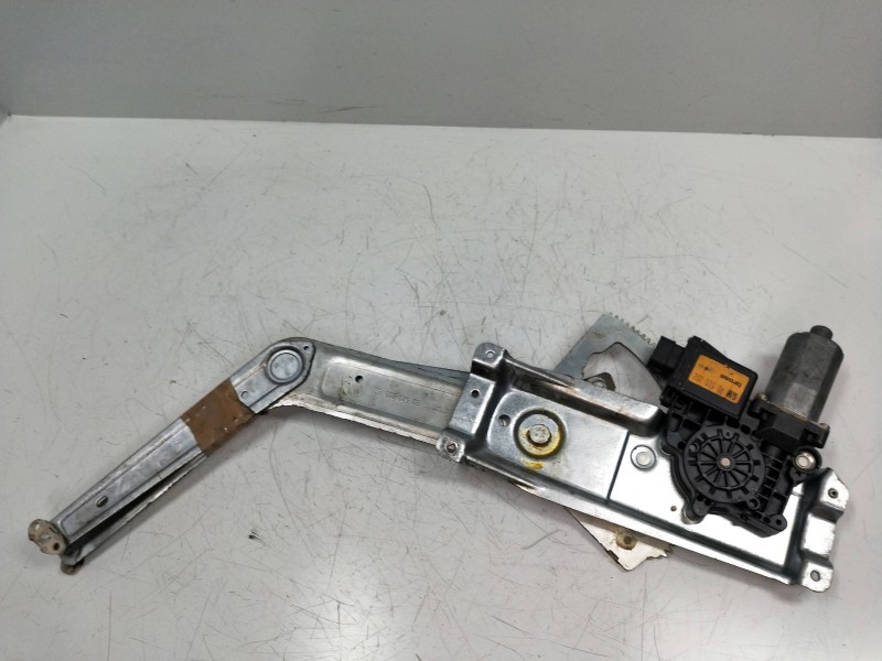 Recambio de elevalunas delantero derecho para opel tigra referencia OEM IAM 190470100  3P Recambio de elevalunas delantero derecho para opel tigra referencia OEM IAM 190470100  3P