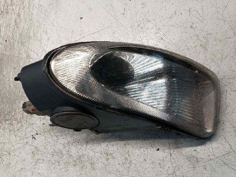 Recambio de faro antiniebla derecho para chrysler voyager (rg) 3.3 grand voyager limited awd referencia OEM IAM   