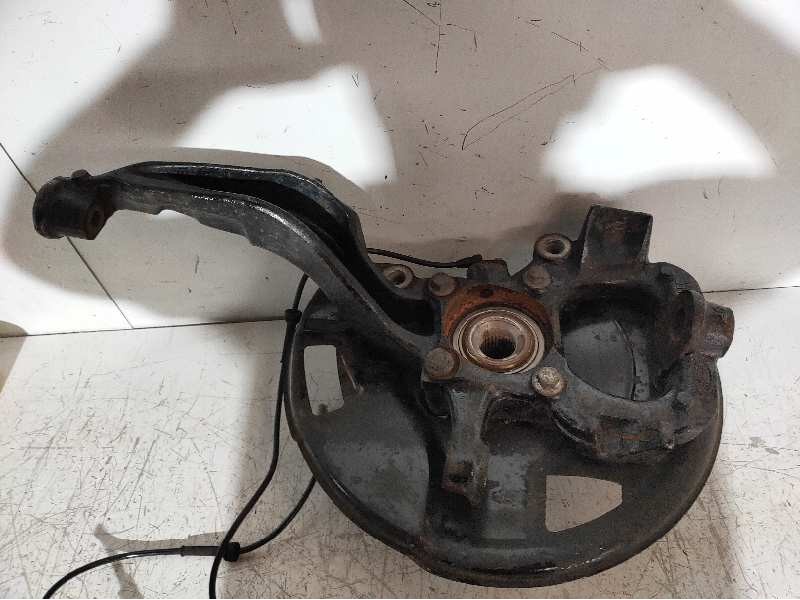 Recambio de mangueta delantera derecha para land rover range rover sport v8 td hse black&white referencia OEM IAM   