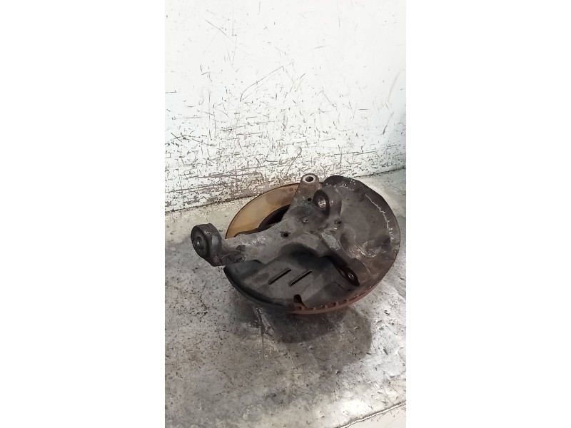 Recambio de mangueta delantera derecha para hyundai h 1 h 1 furg.caja cerr.c. puerta referencia OEM IAM   