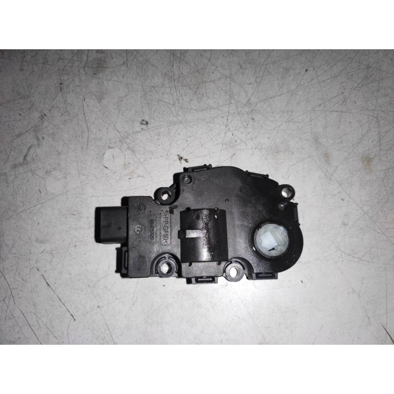 Recambio de motor apertura trampillas climatizador para bmw serie 3 lim. (f30) 318d m sport referencia OEM IAM T946104A  