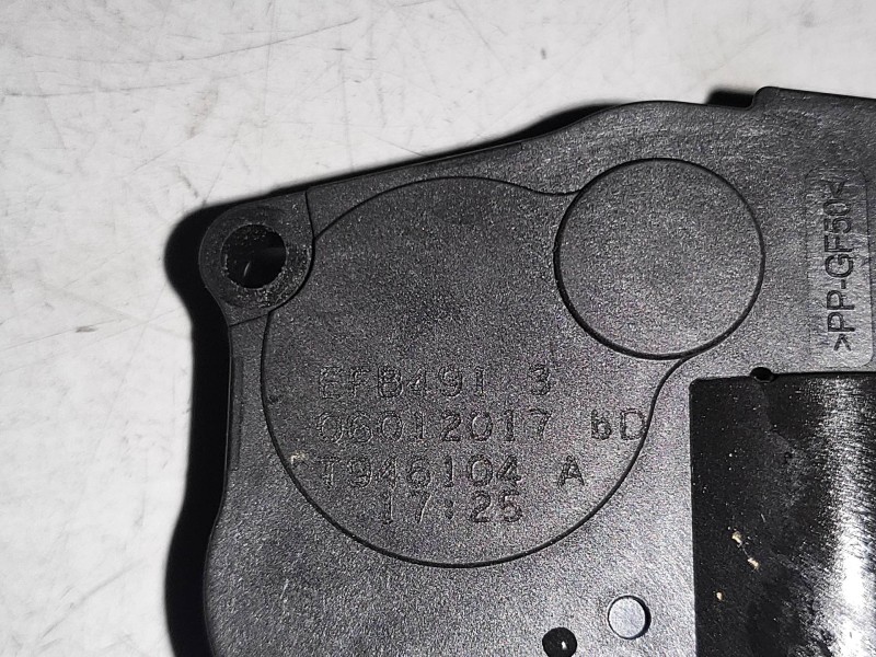 Recambio de motor apertura trampillas climatizador para bmw serie 3 lim. (f30) 318d m sport referencia OEM IAM T946104A  