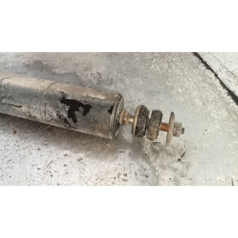 Recambio de amortiguador delantero izquierdo para hyundai h 1 h 1 furg.caja cerr.c. puerta referencia OEM IAM   