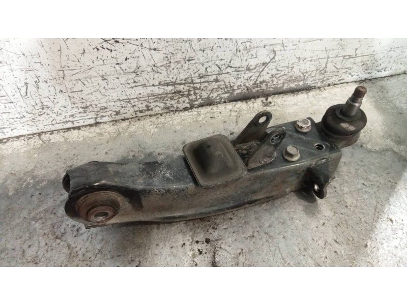 Recambio de brazo suspension inferior delantero izquierdo para hyundai h 1 h 1 furg.caja cerr.c. puerta referencia OEM IAM   