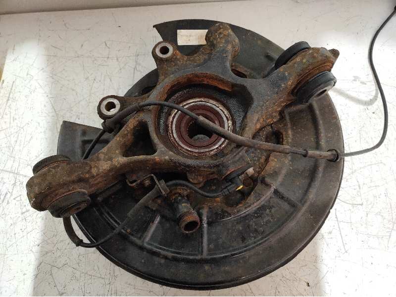 Recambio de mangueta trasera derecha para land rover range rover sport v8 td hse black&white referencia OEM IAM   