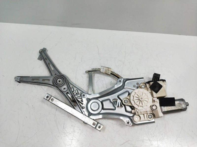 Recambio de elevalunas delantero derecho para opel vectra c berlina comfort referencia OEM IAM 106048XXX  4P