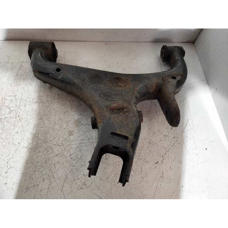 Recambio de brazo suspension inferior trasero derecho para land rover range rover sport v8 td hse black&white referencia OEM IAM