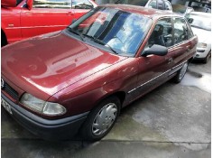 opel astra f berlina del año 1996