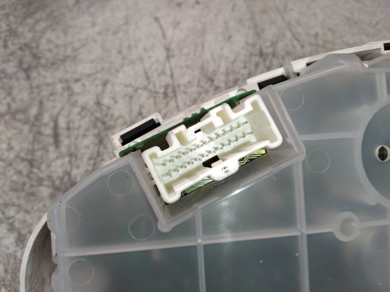 Recambio de cuadro instrumentos para mazda 6 kombi (gh) 2.0 crtd 140cv active sw referencia OEM IAM TD1155430 K9001 