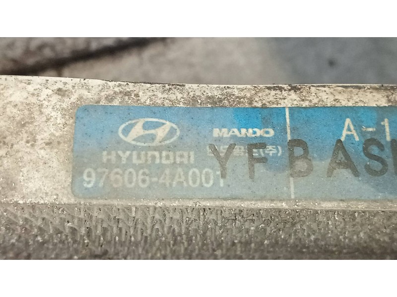 Recambio de condensador / radiador aire acondicionado para hyundai h 1 h 1 furg.caja cerr.c. puerta referencia OEM IAM 976064A00