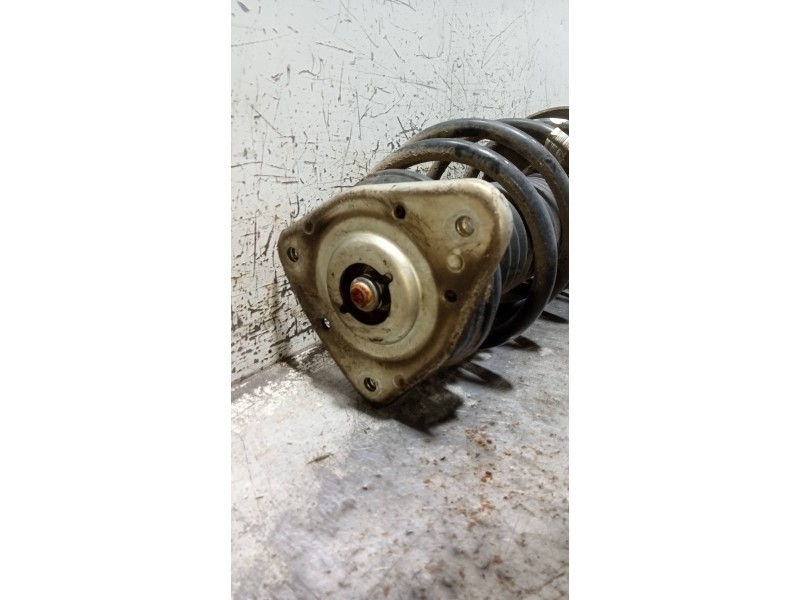 Recambio de amortiguador delantero derecho para peugeot 308 access referencia OEM IAM 9808611980  