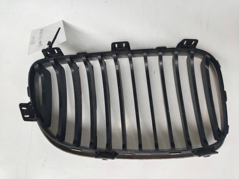 Recambio de rejilla delantera para bmw serie 3 berlina (e46) referencia OEM IAM  IZQ  Recambio de rejilla delantera para bmw serie 3 berlina (e46) referencia OEM IAM  IZQ