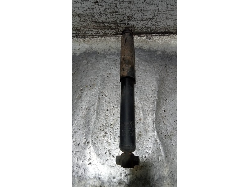 Recambio de amortiguador trasero izquierdo para peugeot 308 access referencia OEM IAM 9806084880  