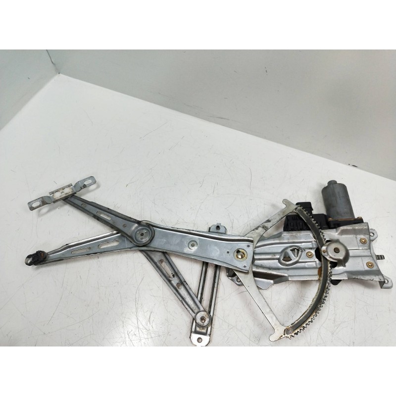 Recambio de elevalunas delantero derecho para opel zafira a 1.8 16v cat referencia OEM IAM 90579355 101255XXX 5P