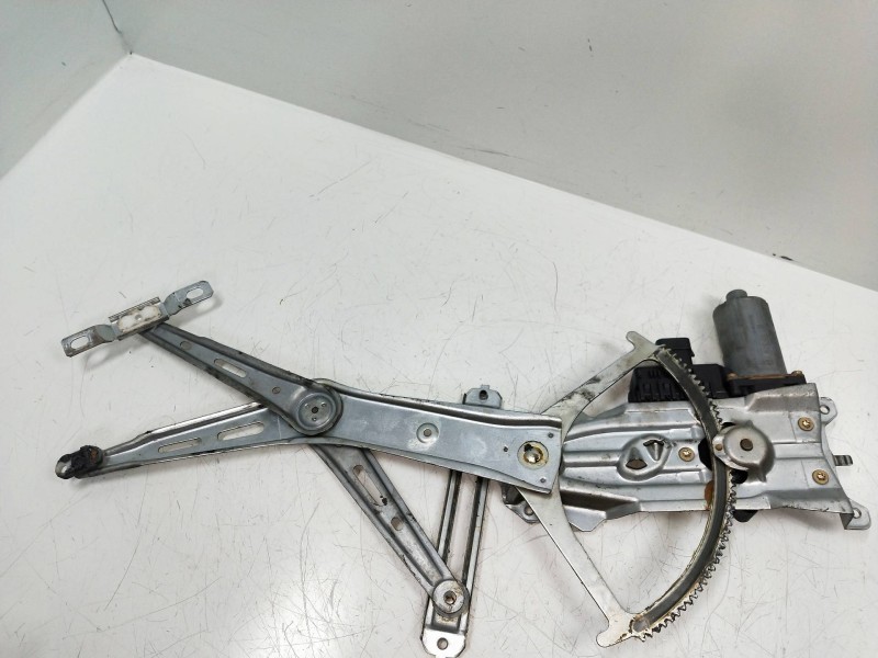 Recambio de elevalunas delantero derecho para opel zafira a 1.8 16v cat referencia OEM IAM 90579355 101255XXX 5P