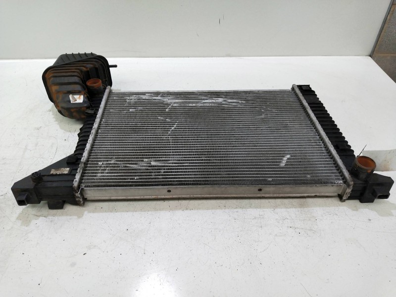 Recambio de radiador agua para mercedes sprinter (w901,w904) caja cerr. 2.3 diesel referencia OEM IAM    Recambio de radiador agua para mercedes sprinter (w901,w904) caja cerr. 2.3 diesel referencia OEM IAM
